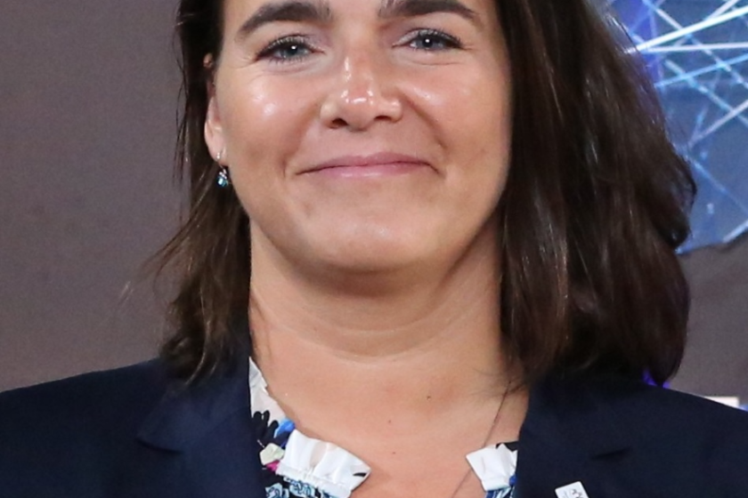 Katalin Novák – erste Frau als ungarische Staatspräsidentin, die sich für die Familie ausspricht