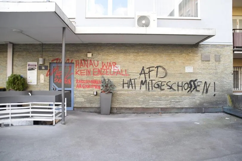 auf-der-lichtung-hanau-und-der-t-gliche-einzelfall-deutschland-weint